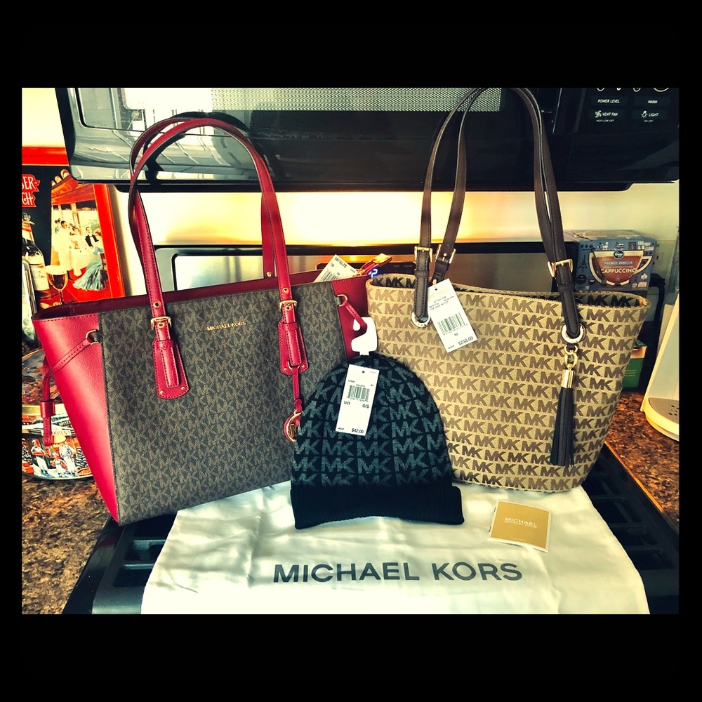 MK Bundle 🎁🎄